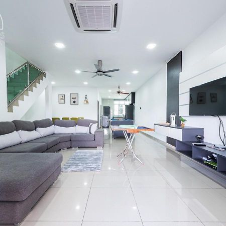 Port Dickson 14Pax 4Br Double Storey House Dış mekan fotoğraf